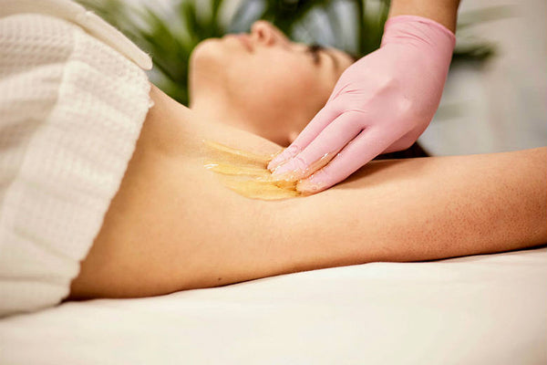 Women’s Underarm Wax