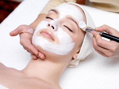 Luxurious Facial - Laura's Beauty Touch, Spa Services in Rego Park, New York 11374